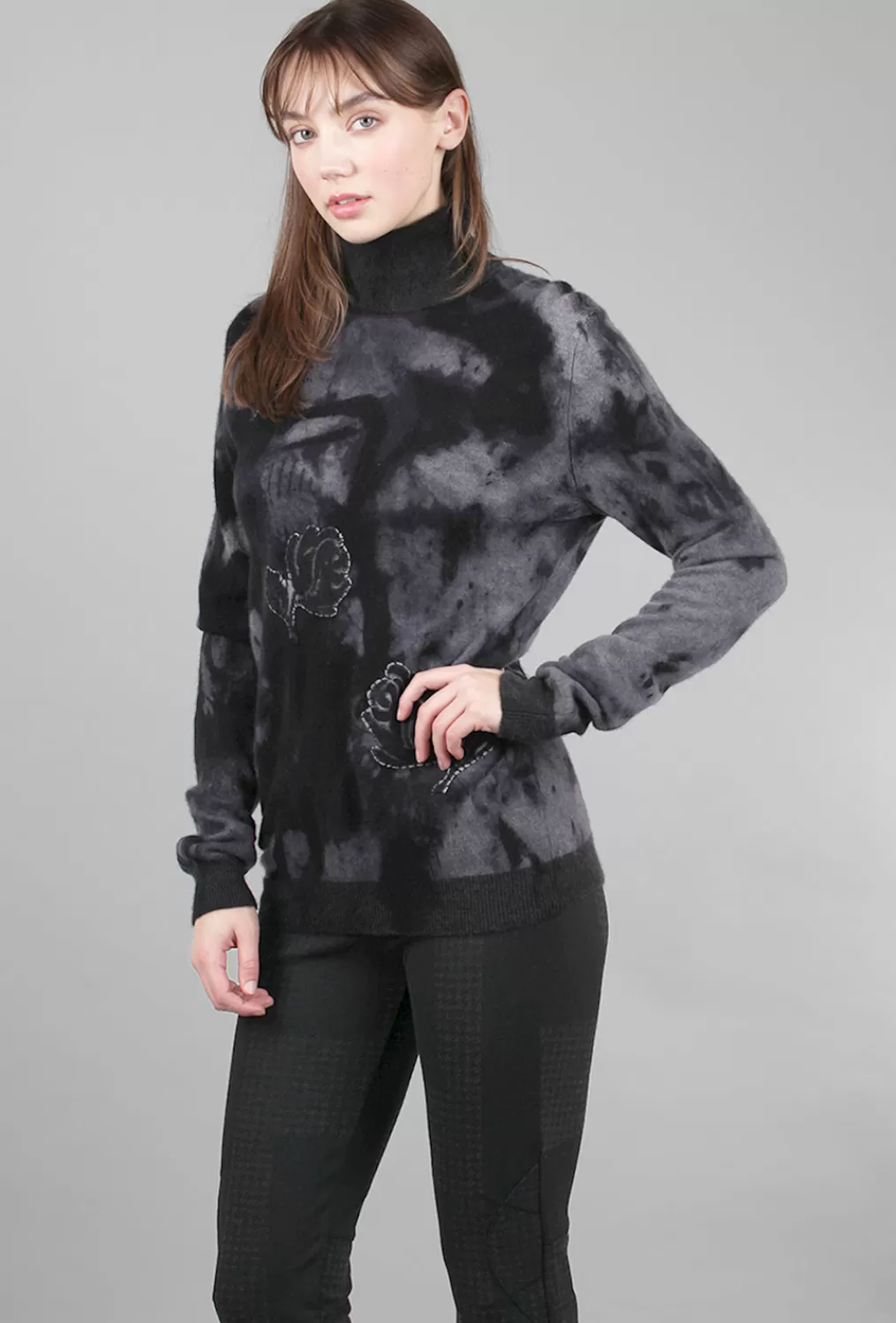 Outlet Evie Lou Broken Heart Cashmere Tneck, Black