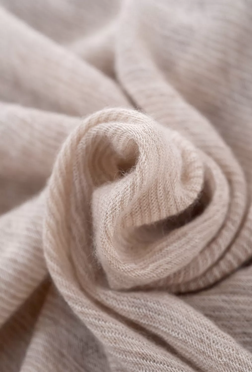 Flash Sale Evie Lou Cashmere Love Scarf, Beige/Milk