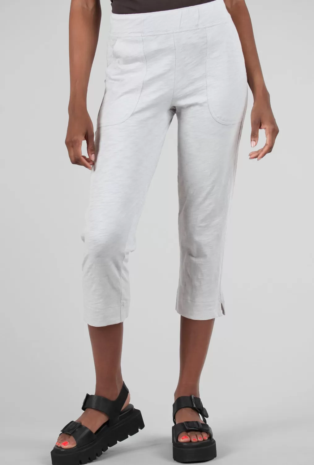 Hot Evie Lou Cotton Slub Pocket Capri, Dune