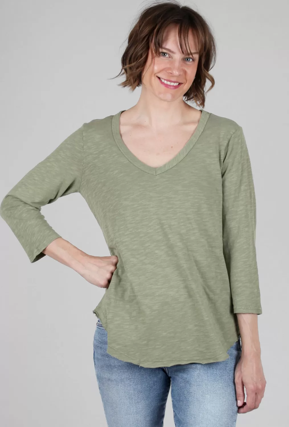 New Evie Lou 3/4 Curved Hem Vee Tee, Forest Fern