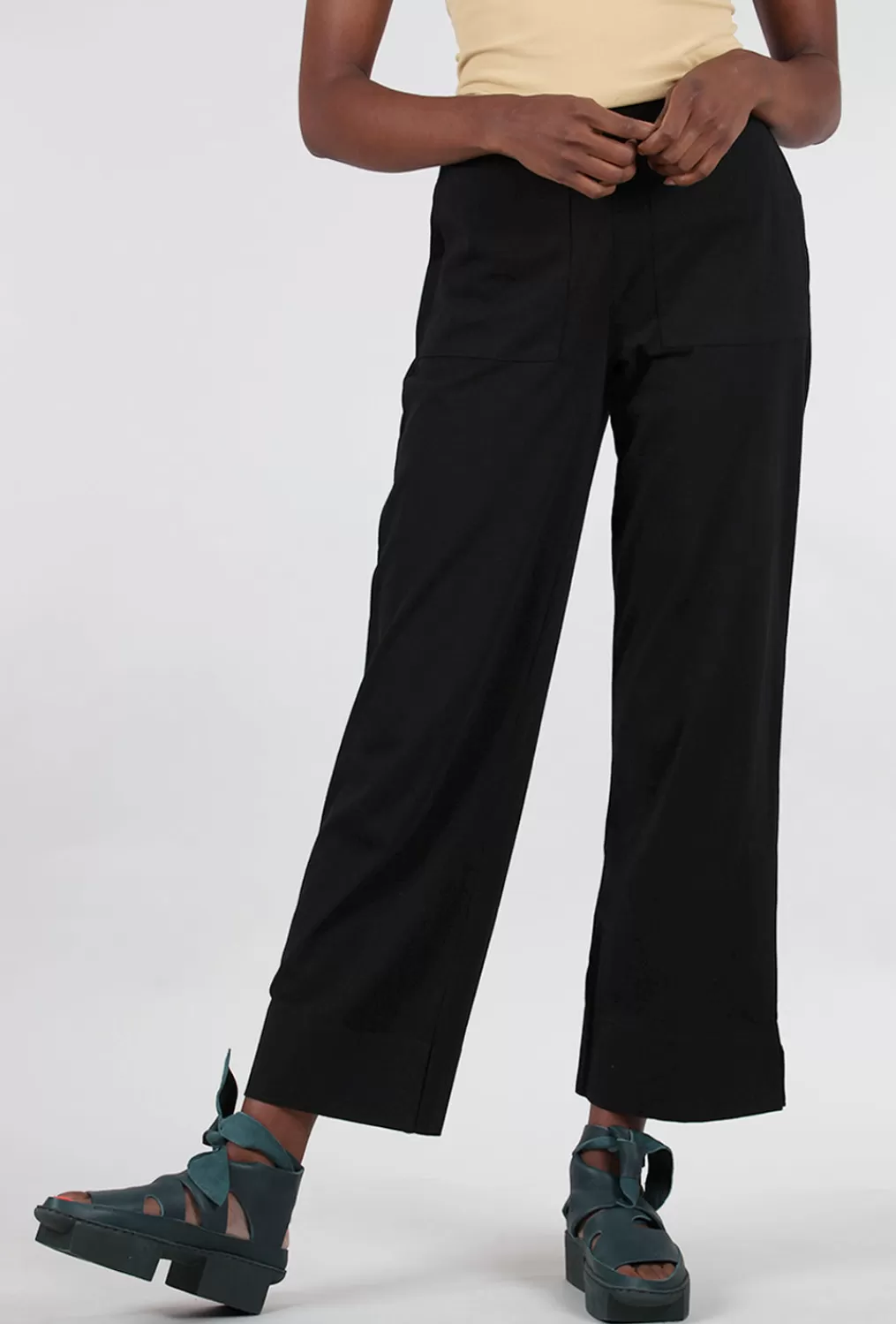 Discount Evie Lou Deep-Hem Ankle Pant, Black