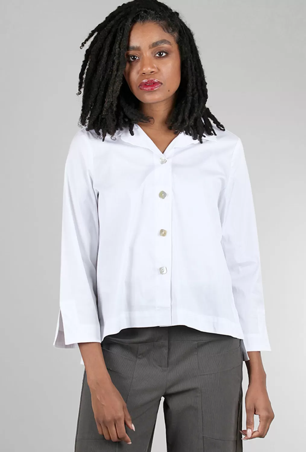 Sale Evie Lou High-Low Swing Shirt, White