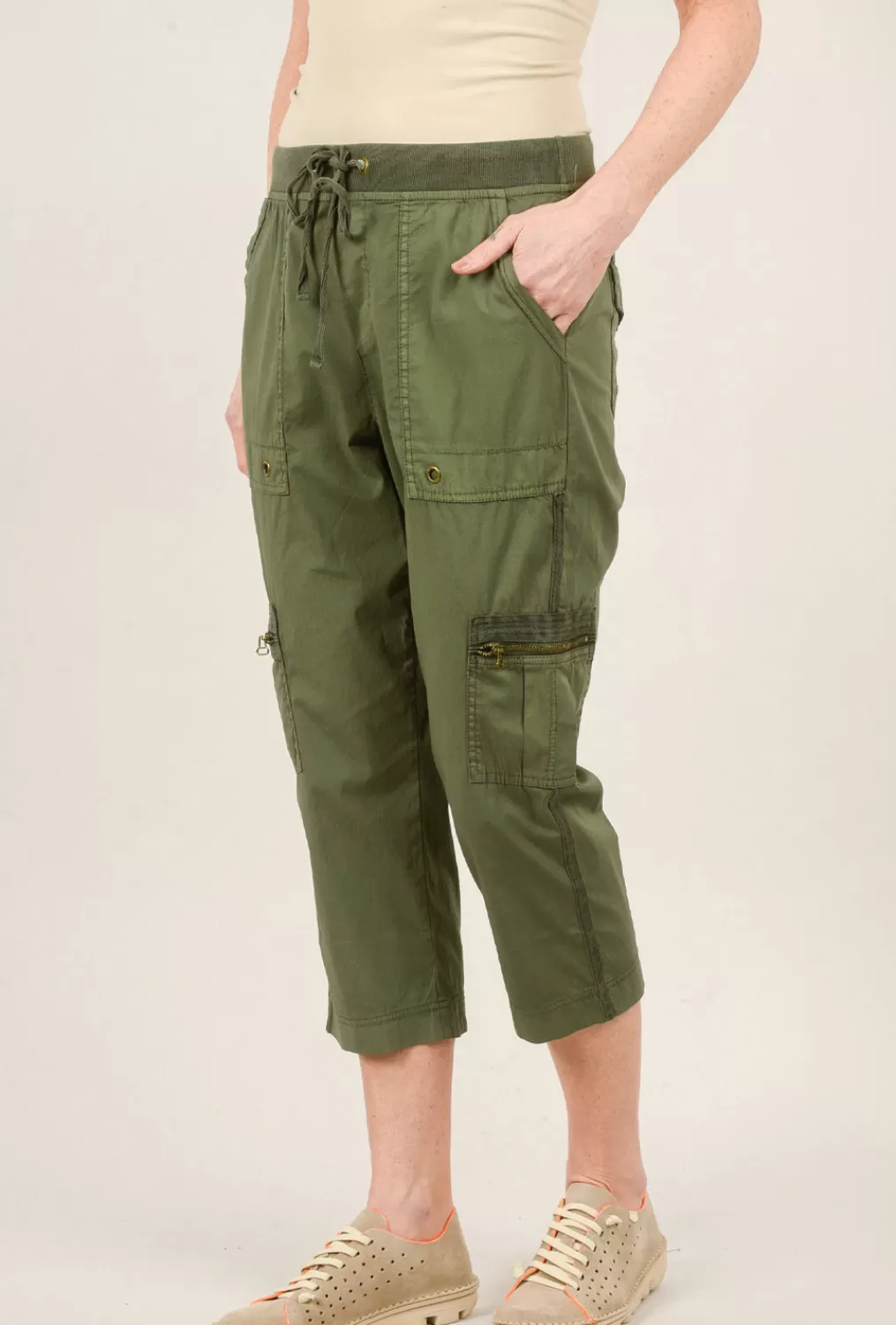 Discount Evie Lou Hurst Cargo Crop, Trellis Green