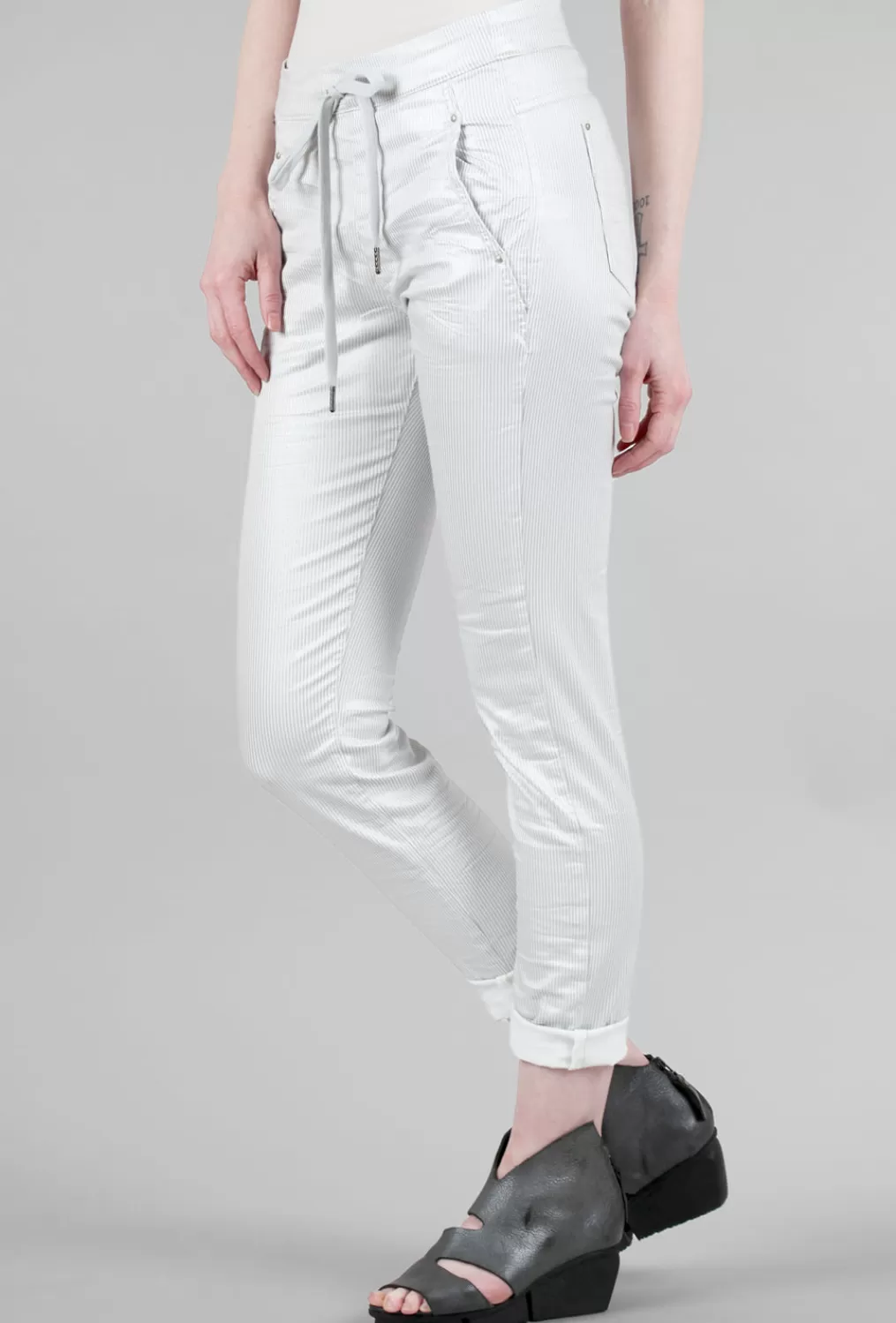 Cheap Evie Lou Iconic Stretch Jeans, White/Silver