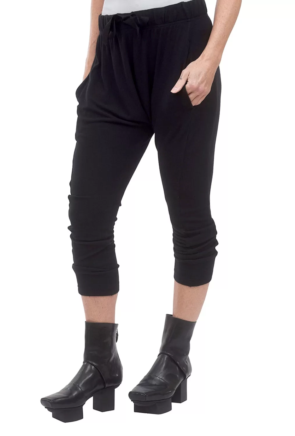 Clearance Evie Lou Peached Jersey Slouch Pant, Black