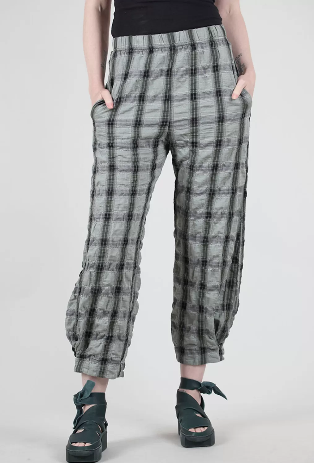 Shop Evie Lou Pucker Plaid Lantern Pant, Myrtle