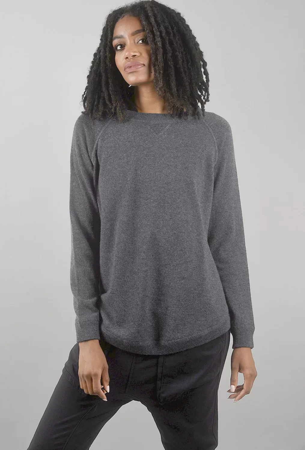 Best Evie Lou Round Hem Cashmere Sweatshirt, Charcoal