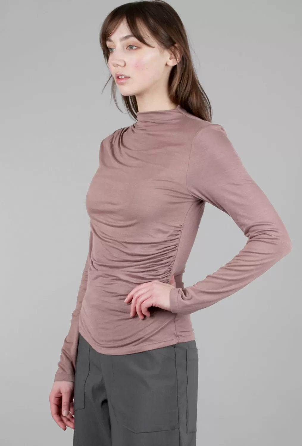 Best Evie Lou Ruched Mock Slim Top, Mocha