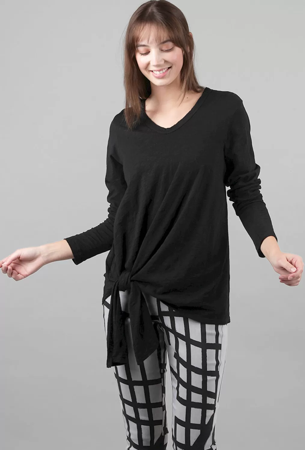 Cheap Evie Lou Side-Tie Long-Sleeve Tee, Black