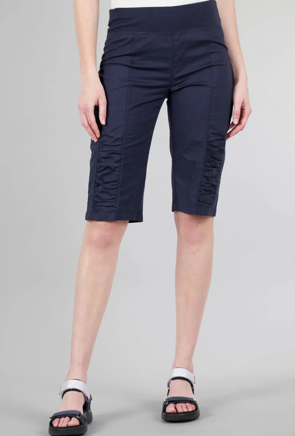 New Evie Lou Tatem Bermuda Short, Navy