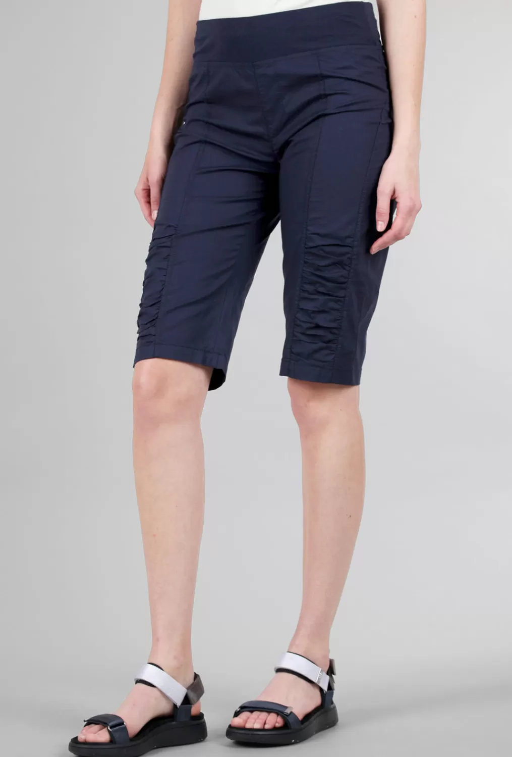 New Evie Lou Tatem Bermuda Short, Navy