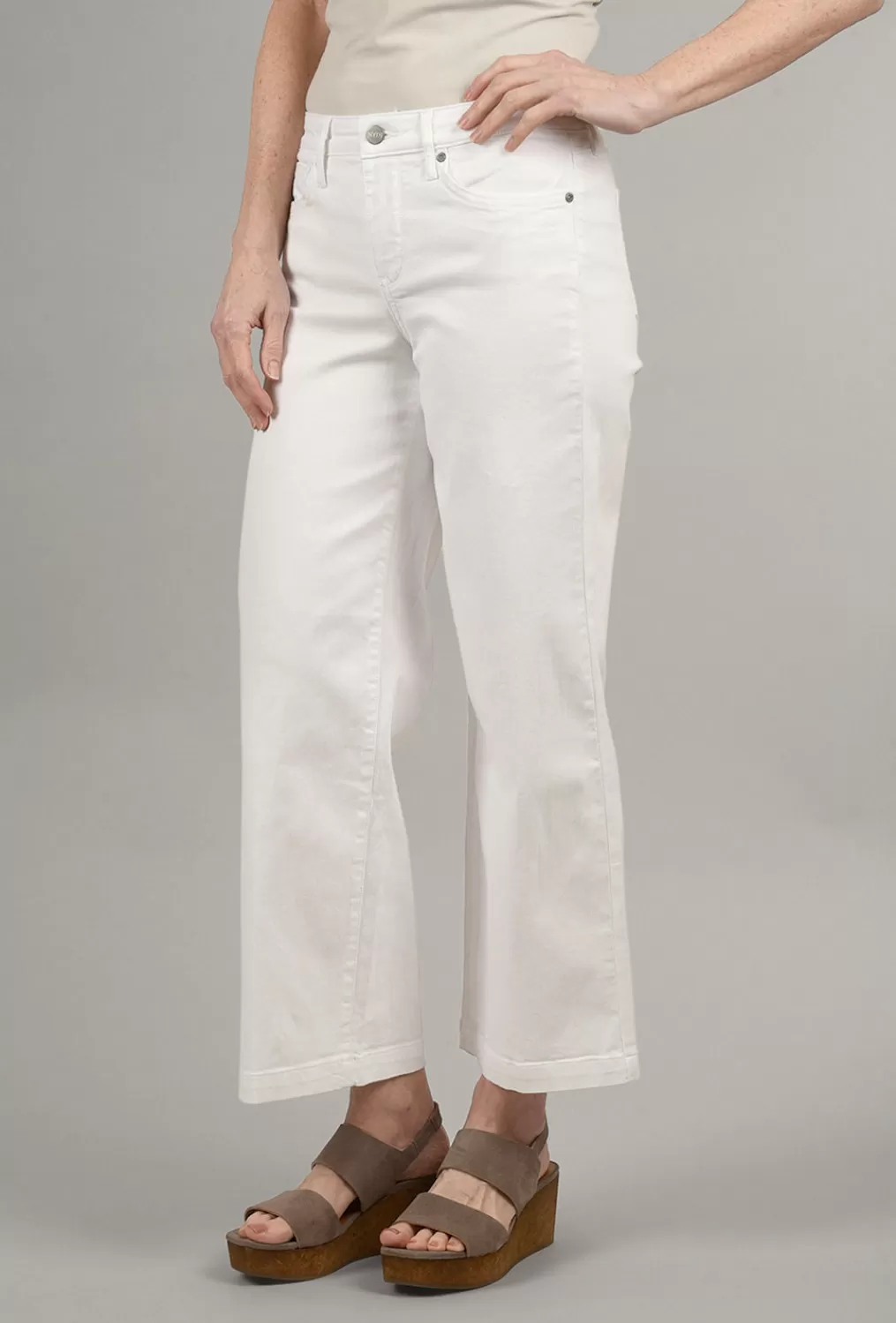 Clearance Evie Lou Teresa Wide-Leg Crop Denim, Optic White