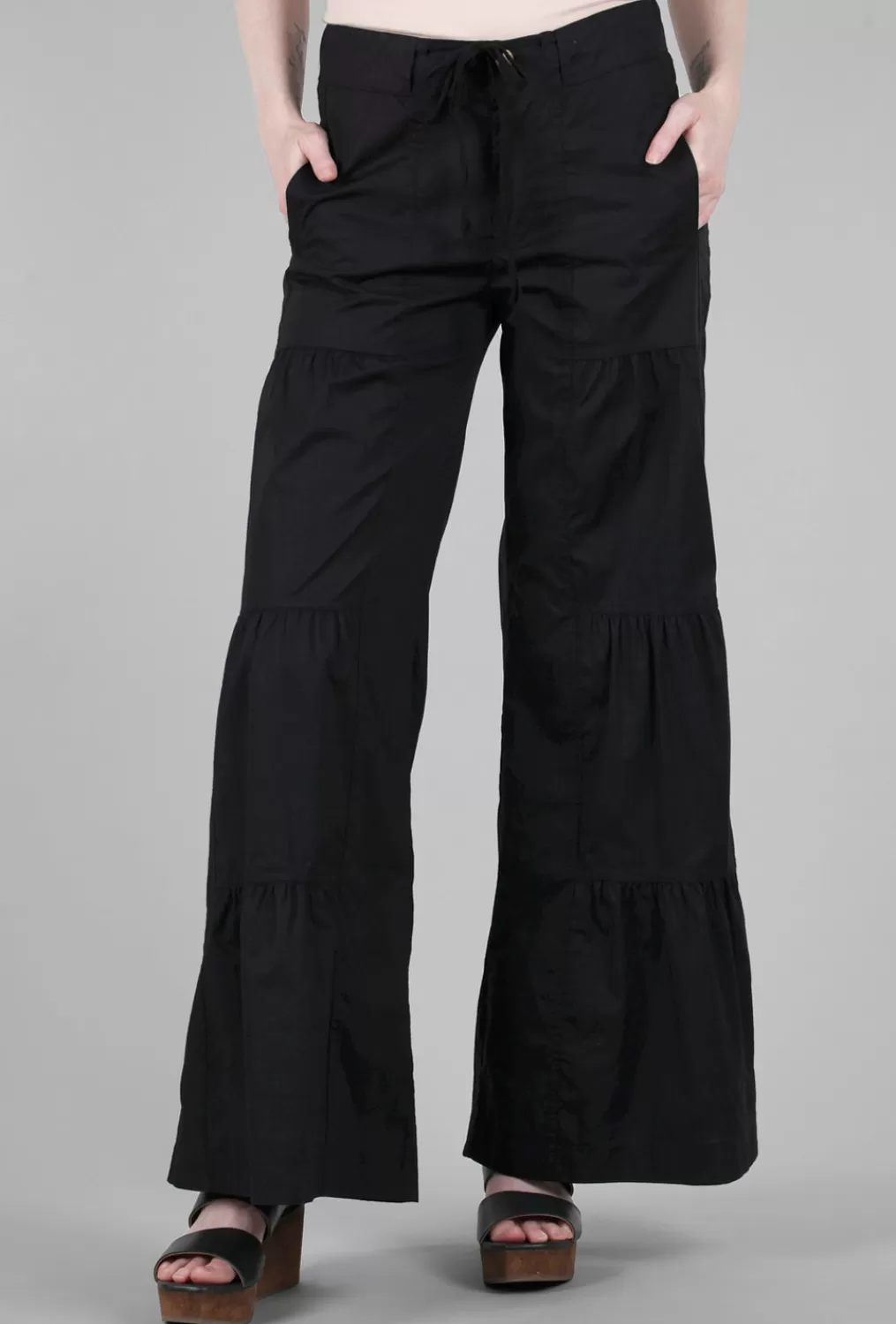 Clearance Evie Lou Terraced Wide Pant, Black