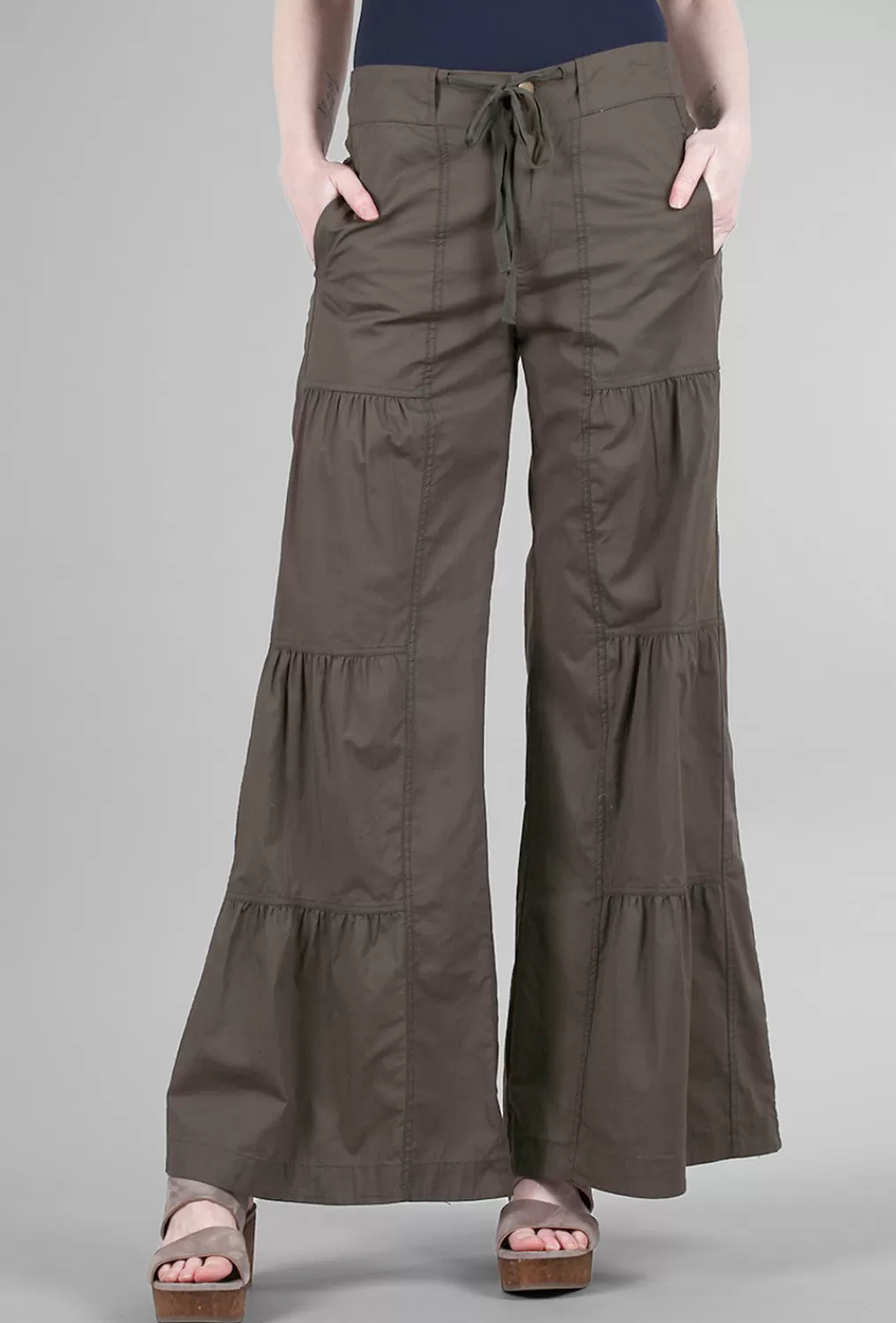 Discount Evie Lou Terraced Wide Pant, Olive