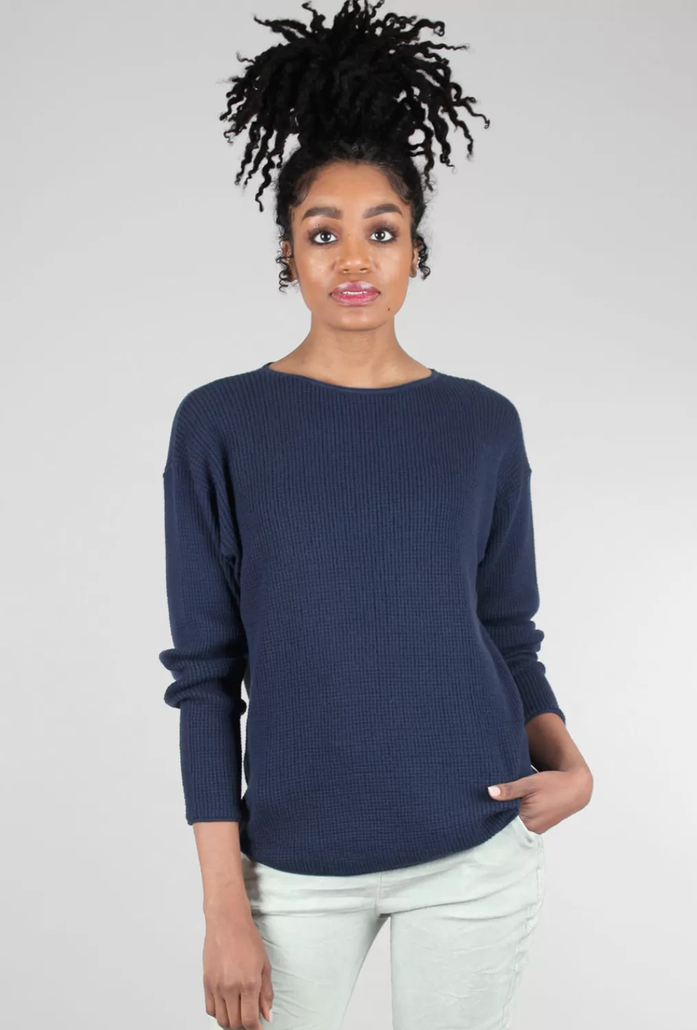 Store Evie Lou Thermal Shirttail Easy Boatneck, Navy