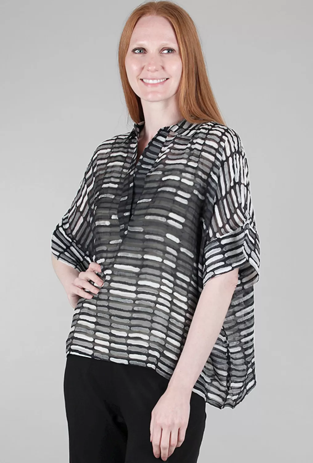 New Evie Lou Tonal Cells Top, Charcoal