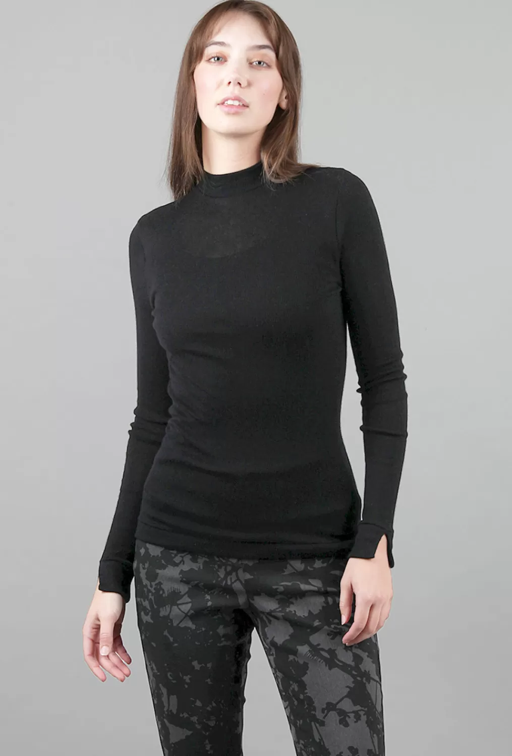 Store Evie Lou Tubular Cashmere Mock-Neck Top, Black