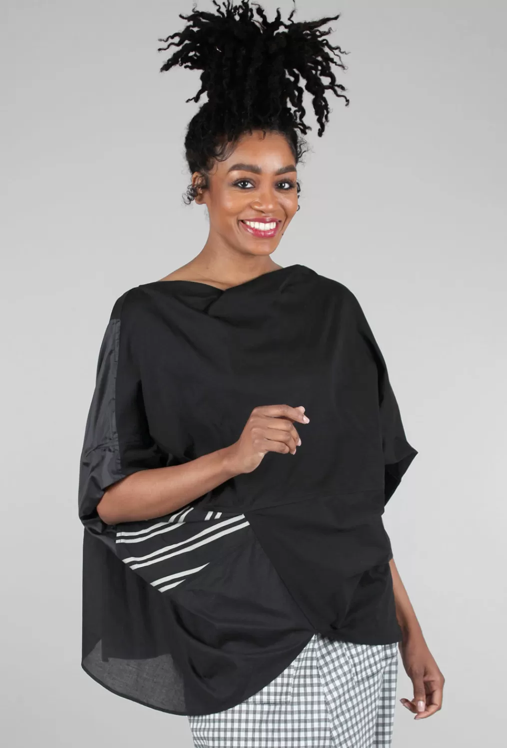 Flash Sale Evie Lou Tuck Cocoon Top, Black