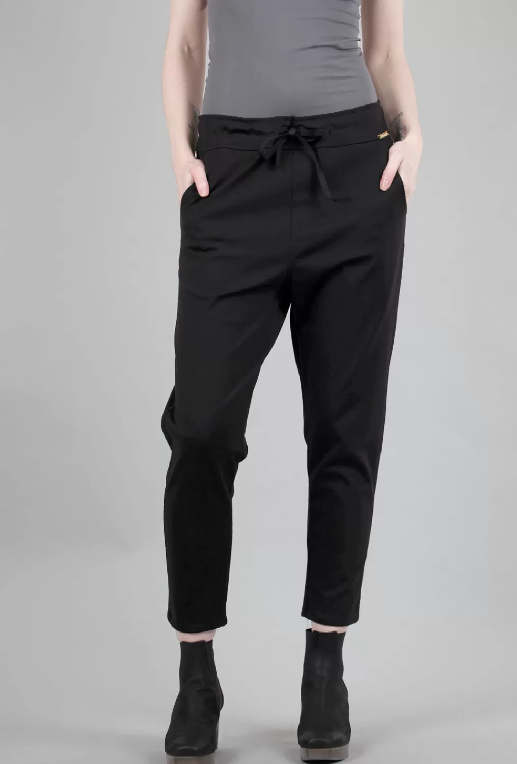 Outlet Evie Lou Tulum Pant, Black Ponte