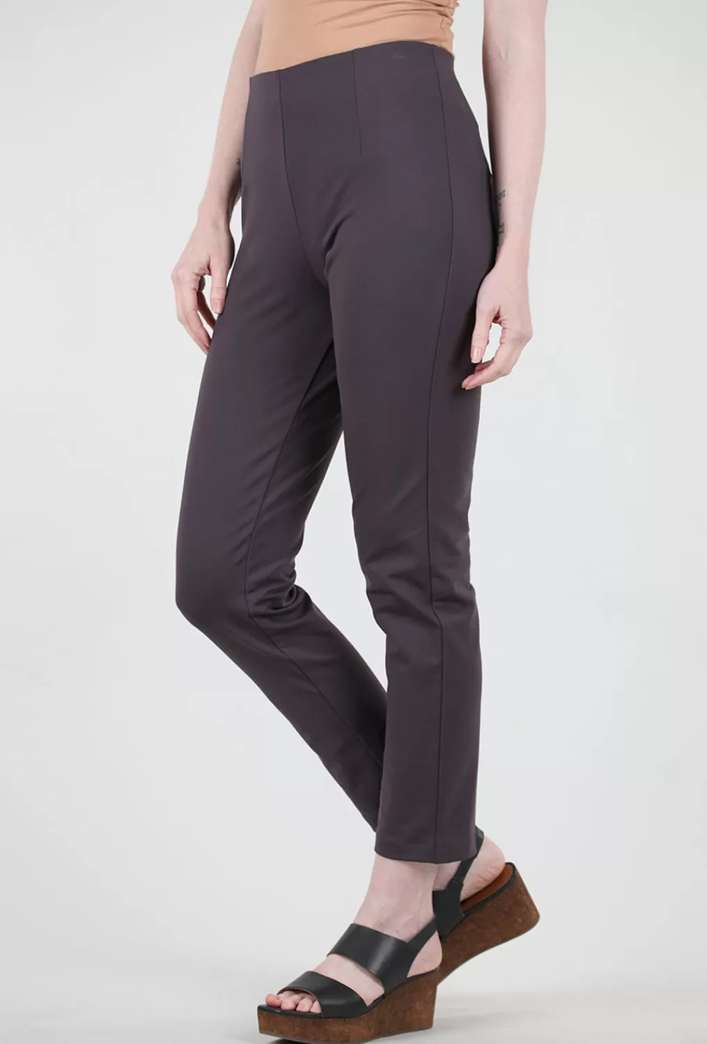 Discount Evie Lou Zani Ponte Tech Pant, Rabbit